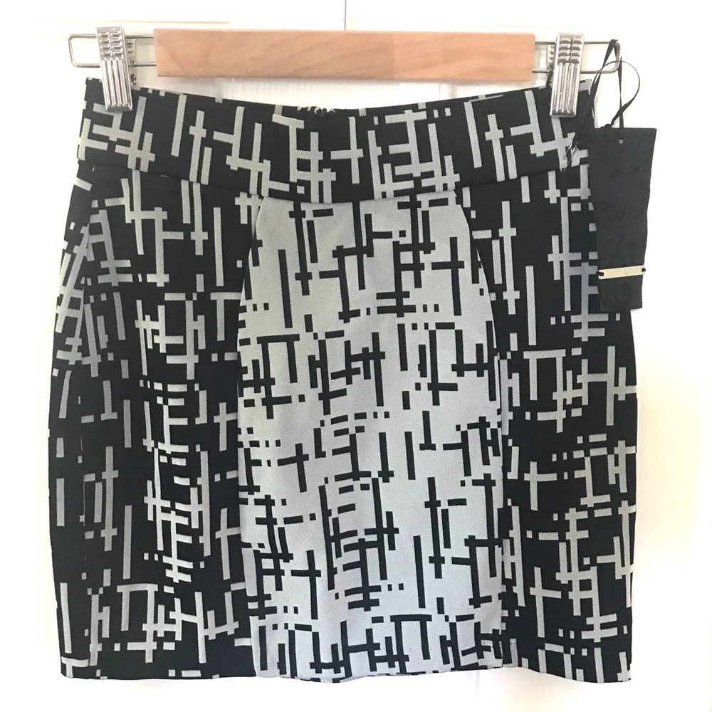 Again mini-pencil skirt, size small, NWT